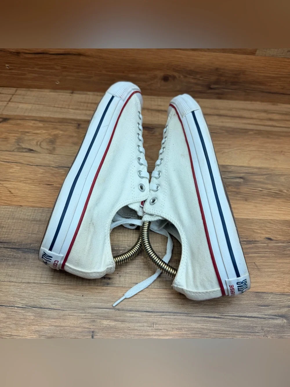 Converse size Women 11 White Low Top Canvas Sneakers with Red Trim - Picture 5 of 8